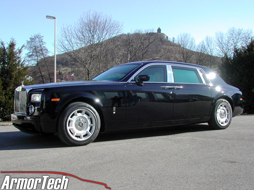 бронированный Rolls-Royce Phantom EWB (FK61)