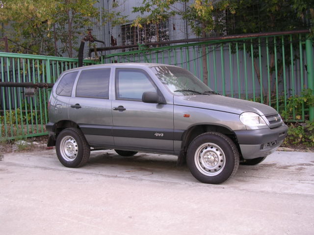 CHEVROLET NIVA, бронированный Объединением Специальных Автомобилей